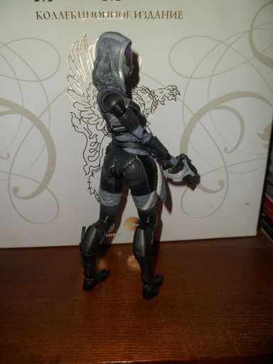 Mass Effect 3 - Mass Effect Play Arts Kai - Tali'Zorah vas Normandy - обзор